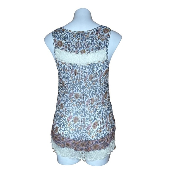 Lucky Brand Sheer Floral Summer Lightweight Floral Lace Trim V-Neck Tank Top - Picture 3 of 6